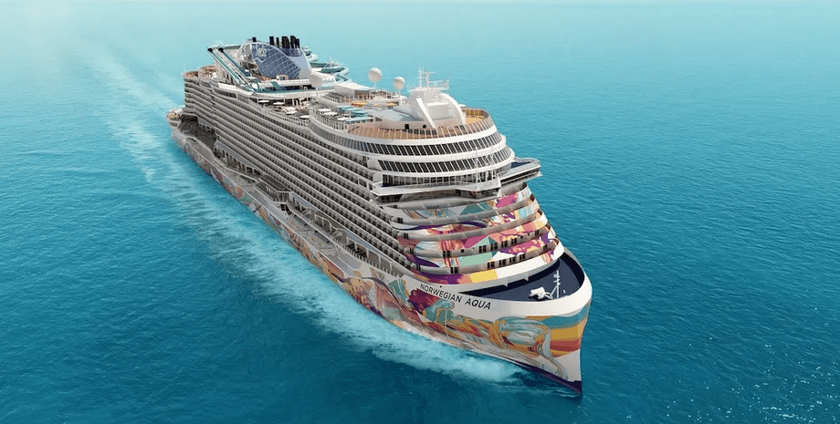 Круизный лайнер, Norwegian Aqua, водные горки, стеклянный мост, новый круизный лайнер, туристы, отдых, отпуск, роскошный круиз