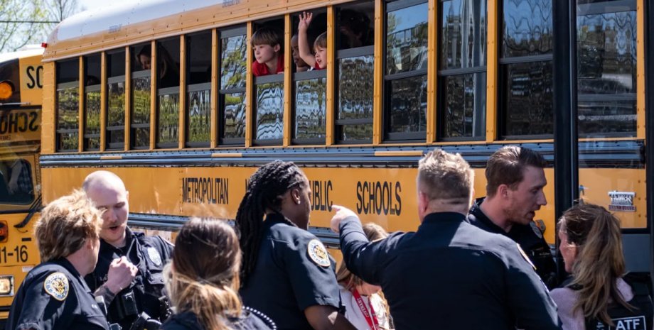 Школа, автобус, поліція, поліція, діти, стрілянина, США