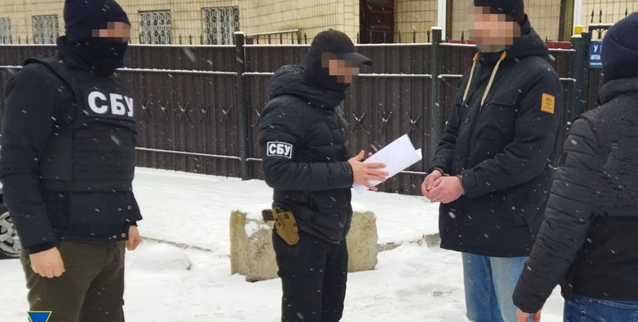 СБУ, деятельность против Украины, Красный Крест, волонтер, обман