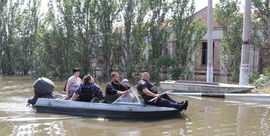 Premierminister Denis Shmigal stellte fest, dass die Abflüsse der überfluteten S...