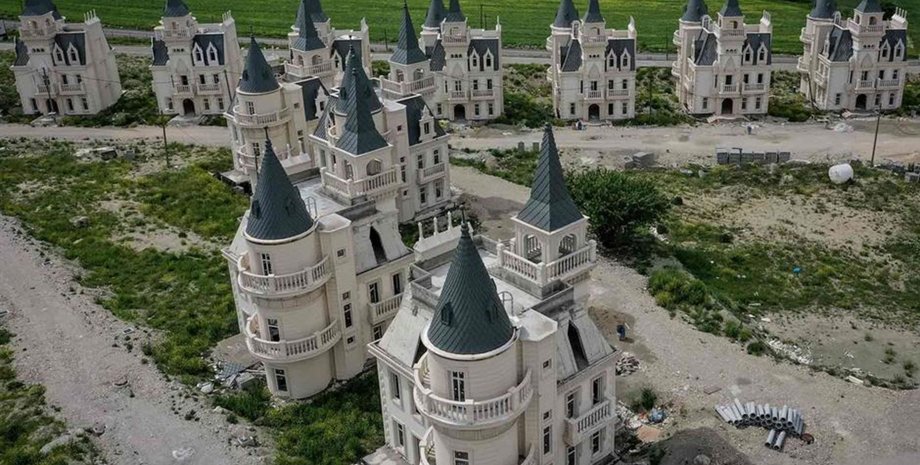 Роскошный курорт Бурдж-эль-Бабас в Турции, который превратился в город-призрак