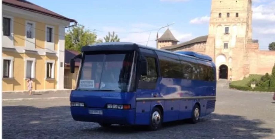 Автобус, Ужгород, Закарпаття, мобілізація водія автобуса, війна в Україні, фото