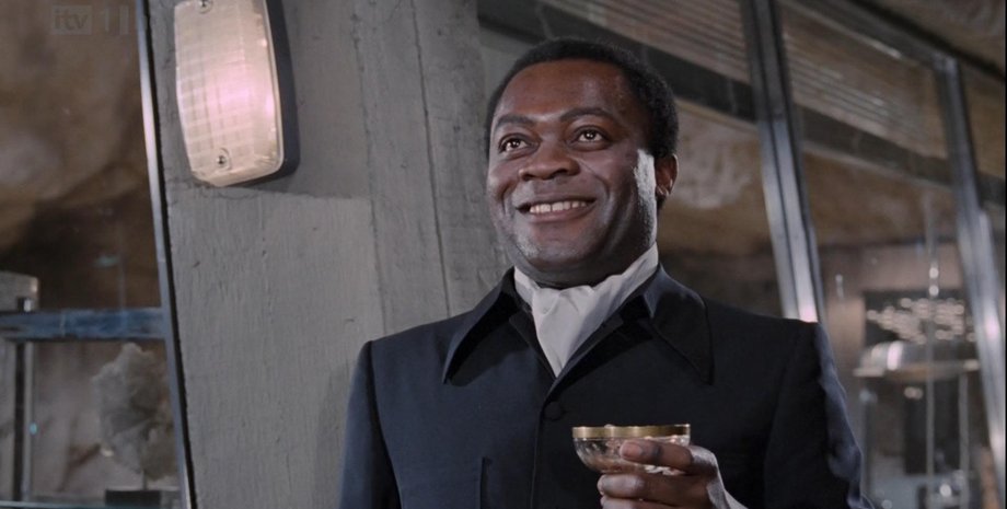 Яфет Котто, злодей, бондиана, "Живи и дай умереть"