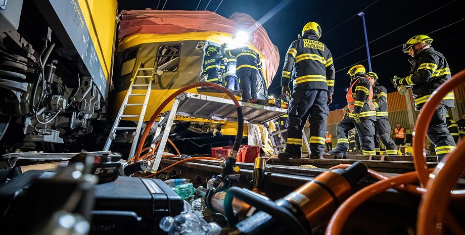 чехія, аварія потягів, пардубіце, українські пасажири, загиблі пасажири