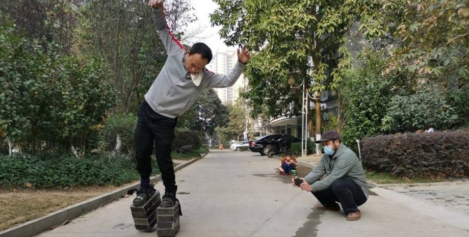 железная обувь, Чжан Эньшунь, Китай, фото, тренировка ног