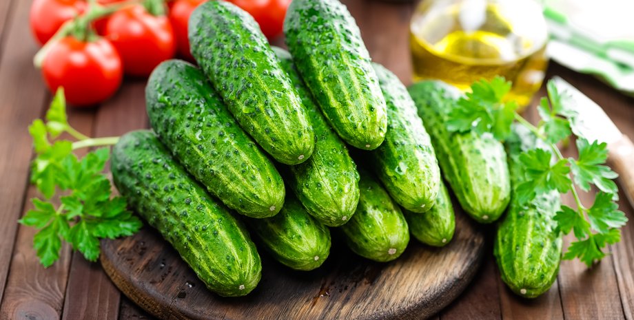 огірки, маринування огірків, як приготувати биті огірки