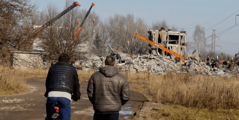 Удар обстріл знищення ПТУ військова база ЗС РФ Макіївка втрати