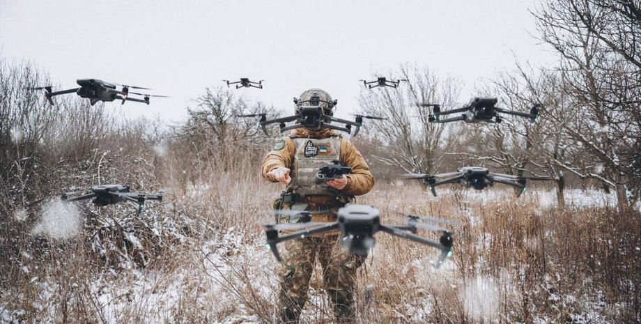 Дрони ЗСУ, ЗСУ ударні безпілотники, війна з РФ дрони, рій дронів ЗСУ, використання дронів, удар БПЛА ЗСУ