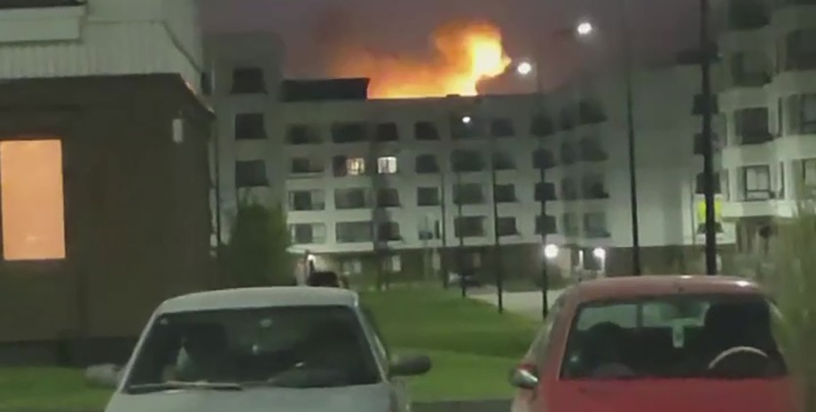 Взрывы в Мариуполе