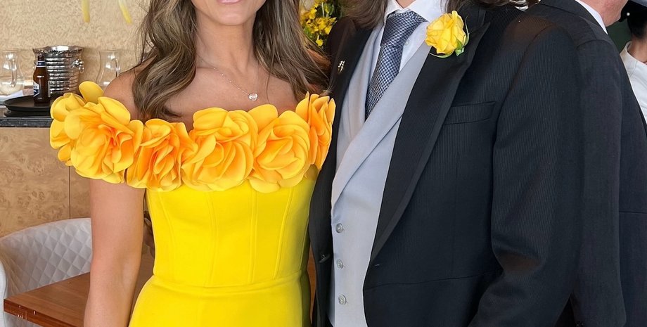 Элизабет Херли с сыном Дамианом