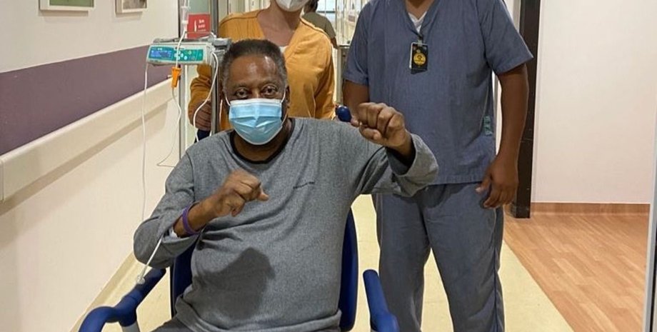 Король футбола Пеле умер 29 декабря