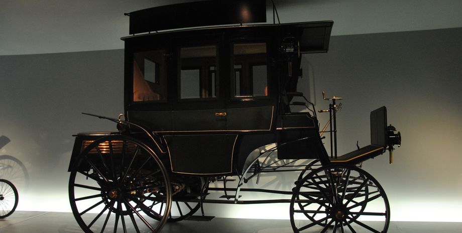 перший автобус, Перший автобус у світі, автобус Benz