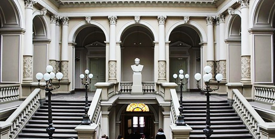 Львівський національний університет