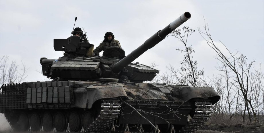 Украинский танк, ВСУ война, война в Украине 2024, военная помощь кризис, прогноз войны 2024, российско-украинская война 2024