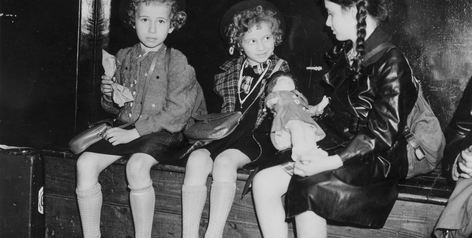 Рут Инге и Ханна, сбежали от нацистов, старое фото, холокост, преследования евреев