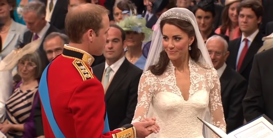 Кейт Міддлтон та принц Вільям у день весілля, скандал з весільною сукнею кейт міддлтон, весілля кейт міддлтон та принца вільяма