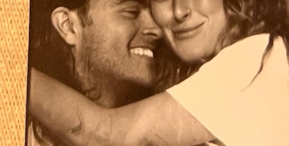 Румер Уиллис и Дерек Ричард Томас, дочь брюса виллиса, болезнь брюса виллиса, беременная дочь брюса виллиса и деми мур