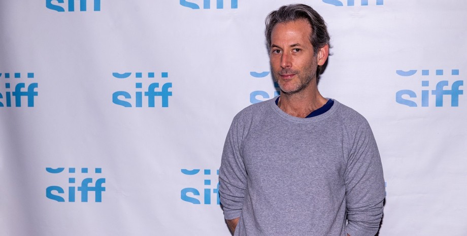 Джефф Баэна Джефф Баэна, режиссер Джефф Баэна, Джефф Баэна самоубийство