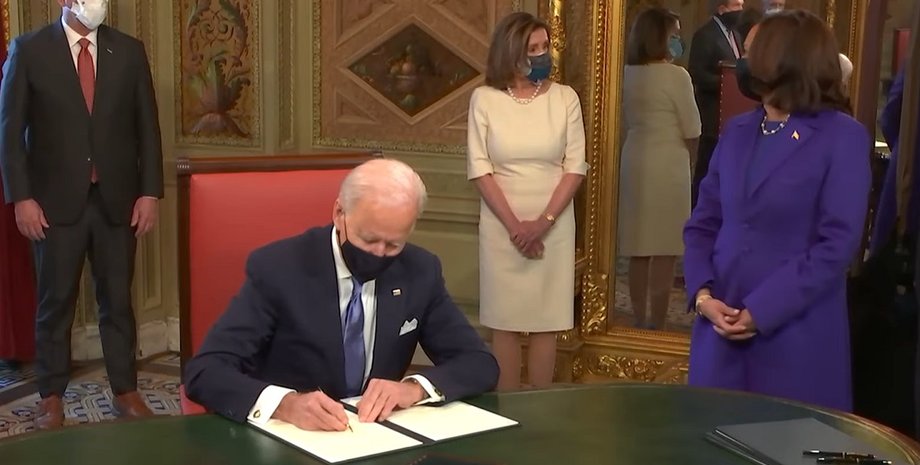 Джо Байден, санкции