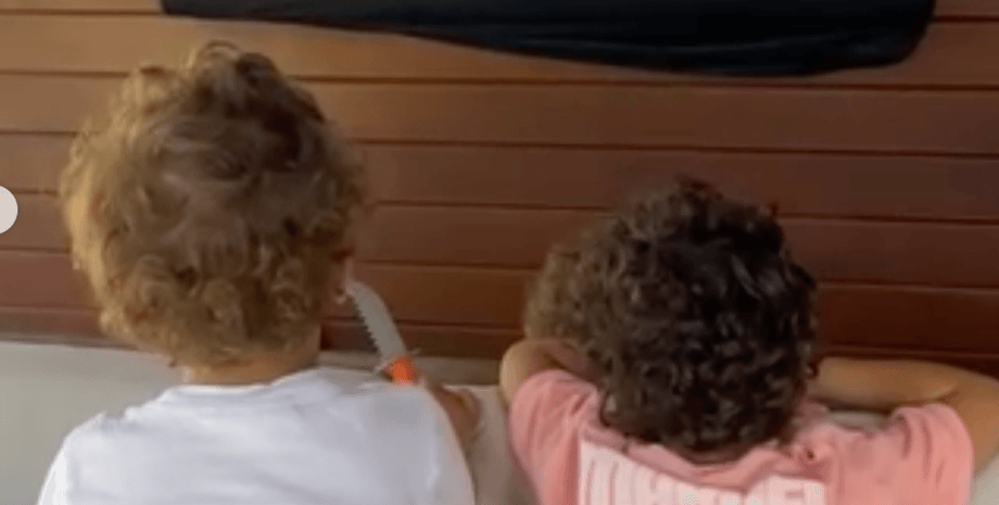 ешлі грем, сини ешлі грем, чоловік ешлі грем, джастін ервін, модель плюс сайз, plus-size, діти ешлі грем