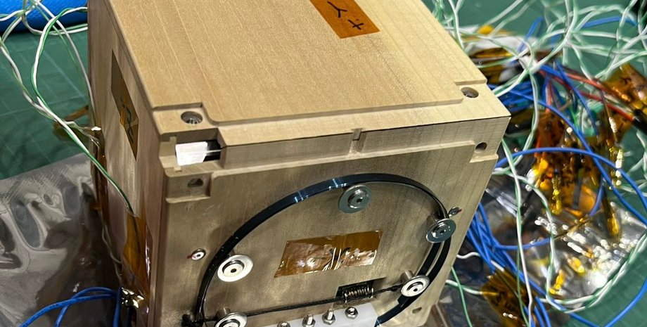 LignoSat, спутник, деревянный спутник