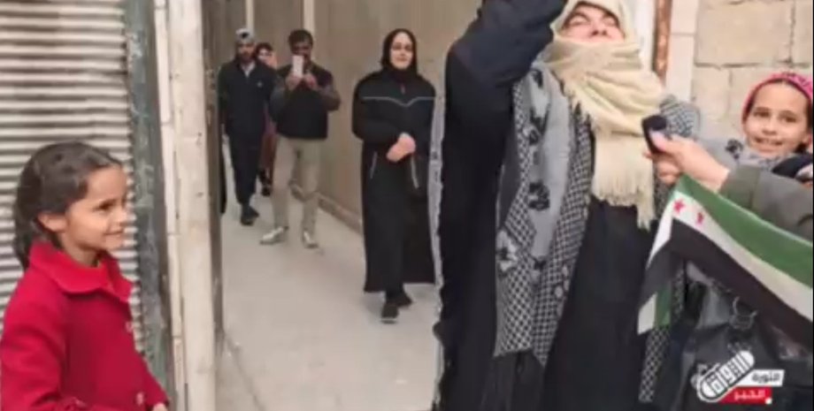 Жителі міста Хама, Хама Сирія, Сирія повстанці 5 грудня, Сирія місто Хама 5 грудня, сирійські повстанці місто Хама