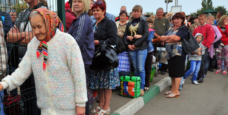 донбасс, люди, очередь на границе, фото