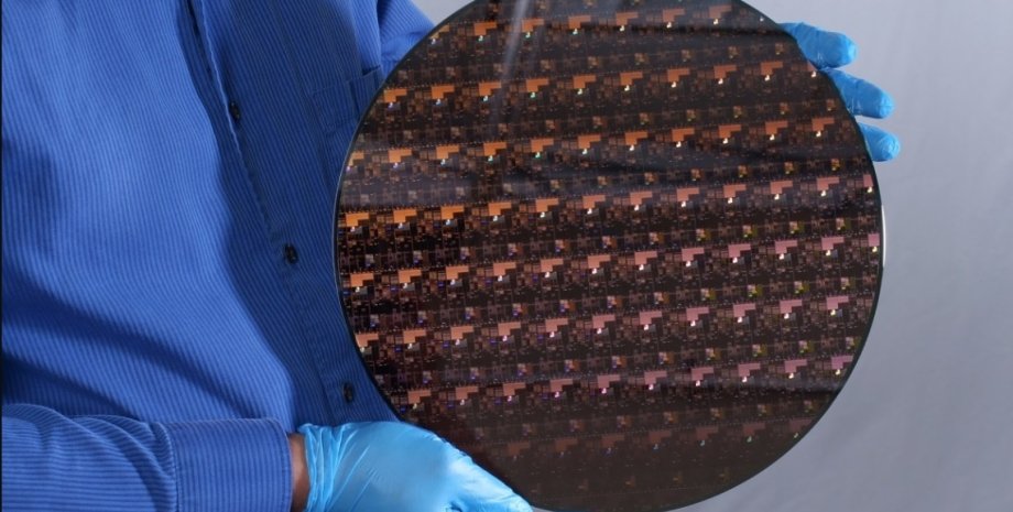 Кремниевая пластина транзисторы, чипы, кремний