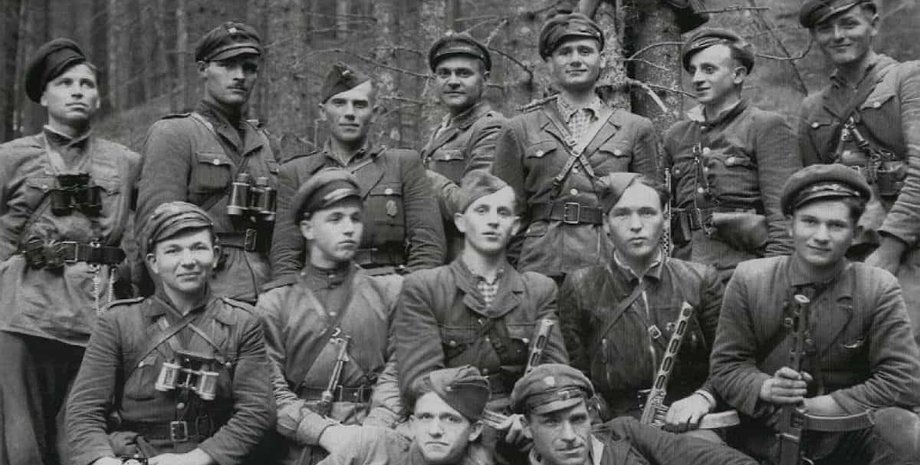 суд, киевский окружной админсуд, иски портнова, портнов против упа