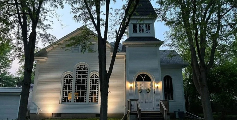 Церковь стала жилым домом, храм превратился в дом для молодой семьи, ремонт, недвижимость, жилье, жилье