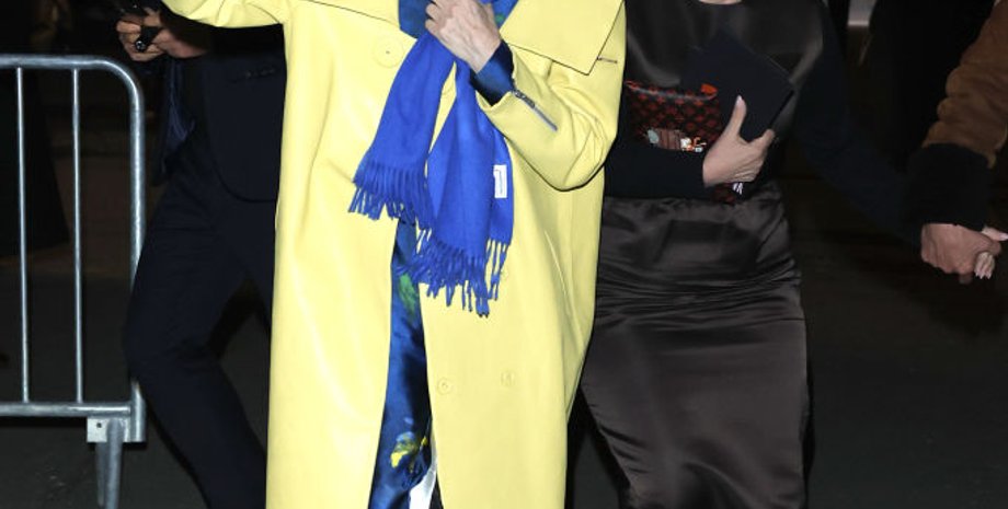 Анна Винтур, редактор вог, Анна Винтур стиль, Анна Винтур возраст, поддержка Украины, украинский флаг