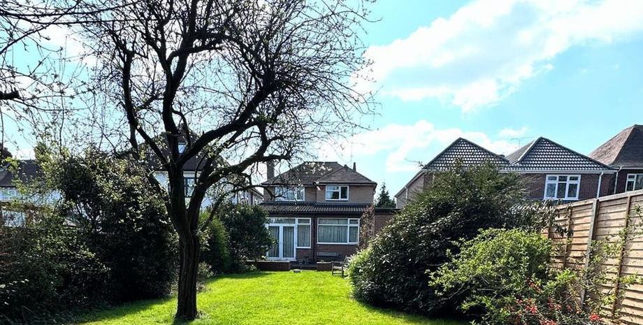 Ремонт в будинку, найгірший будинок на вулиці, красиві інтер'єри, житло, нерухомість, фото