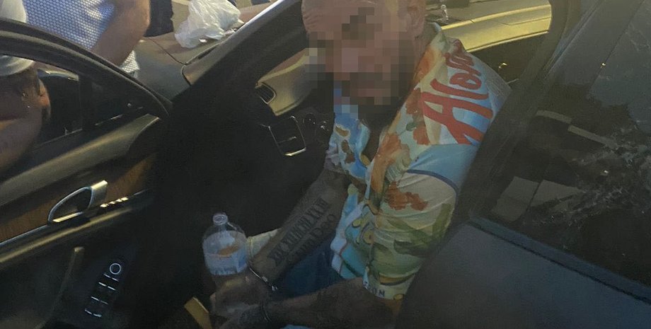 Київ, продавець кокаїну, наркобізнес, наркодилер, продаж наркотиків, Верховна Рада, прокуратура