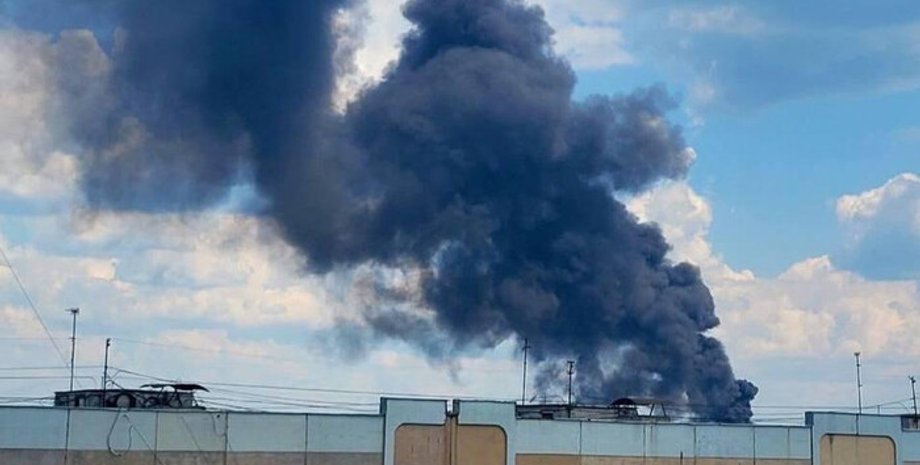 горит военный госпиталь