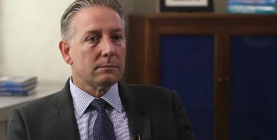 55-летний Чарльз Макгонигал