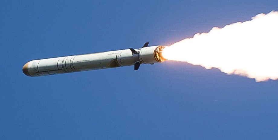 Летящая российская ракета