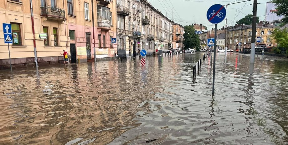 Львов, непогода, град, потоп,