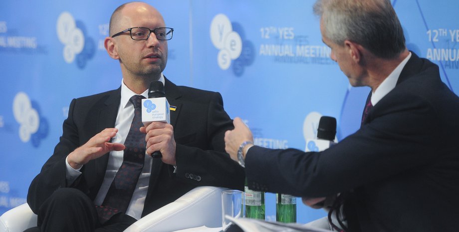 Арсений Яценюк / Фото пресс-службы Кабмина