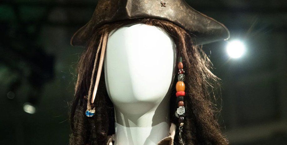 Перука, Капітан Джек Горобець