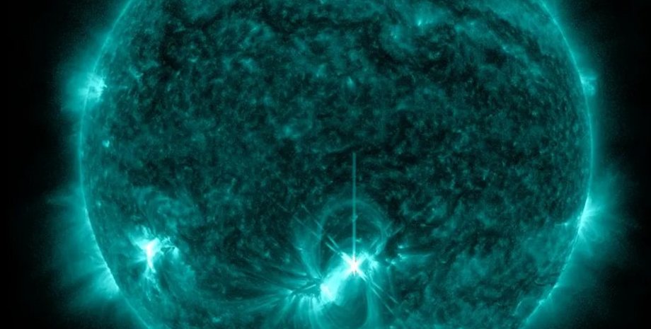 Сонце, спалах, сонячний спалах