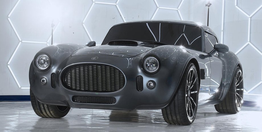 Нова AC Cobra