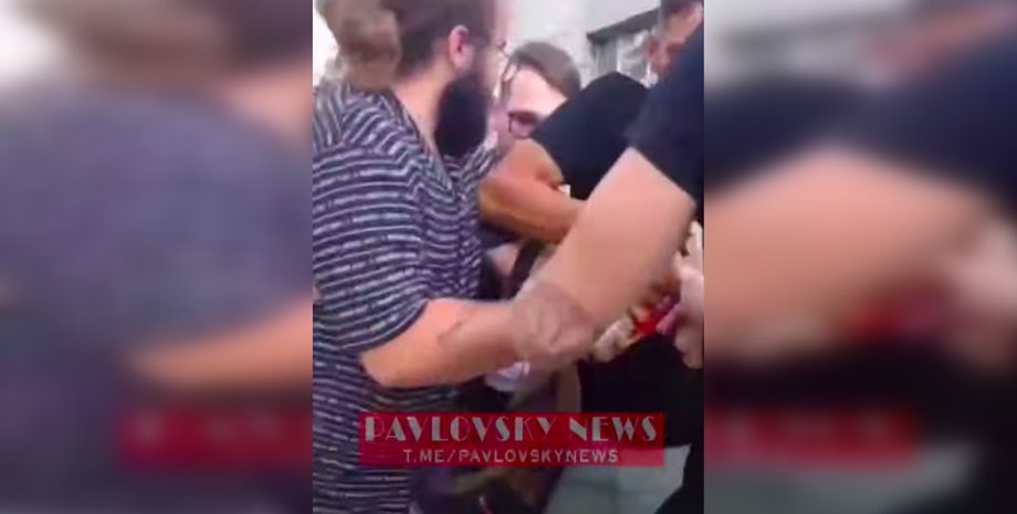 ЛГБТ, прайд, поліція, радикали