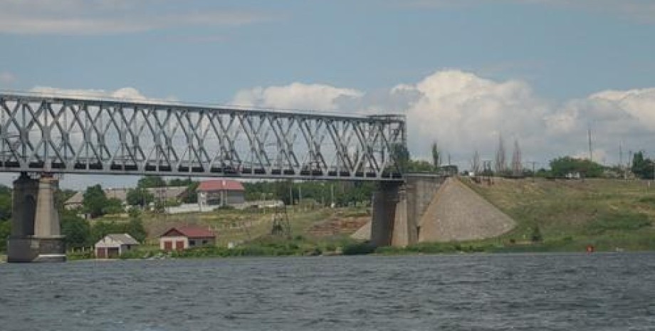 Антонівський залізничний міст
