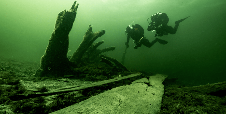 Сундук на затонувшем корабле в Швеции, затонувшее судно, военный корабль, оружейный сундук, 500-летний сундук, обломки корабля