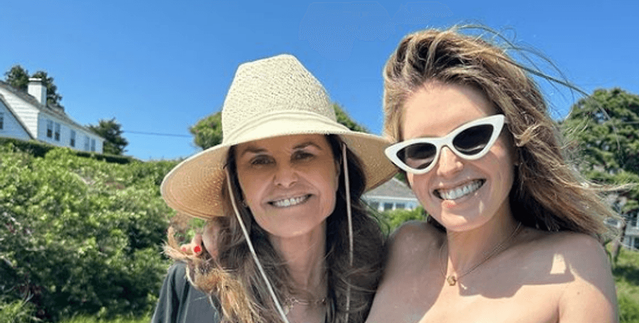 Кетрін Шварценеггер, Марія Шрайвер, будинок, дерева, трава