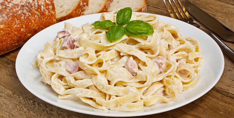 паста карбонара, спагетти, итальянская кухня, кулинария, фото