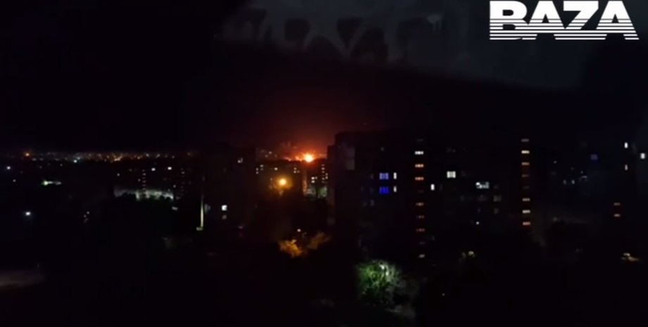 война в украине, нефтебаза в луганске, ссу, ракетный удар, ATACMS