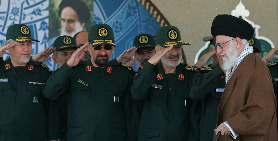 Али Хаменеи КСИР