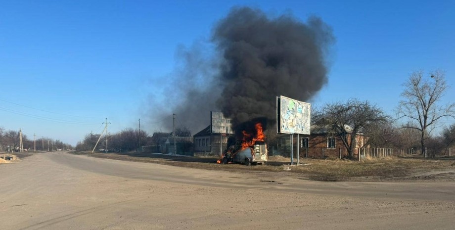 Обстріл, Вовчанськ, автомобіль, пожежа, Харківська область, дрон, БПЛА, війна, фото