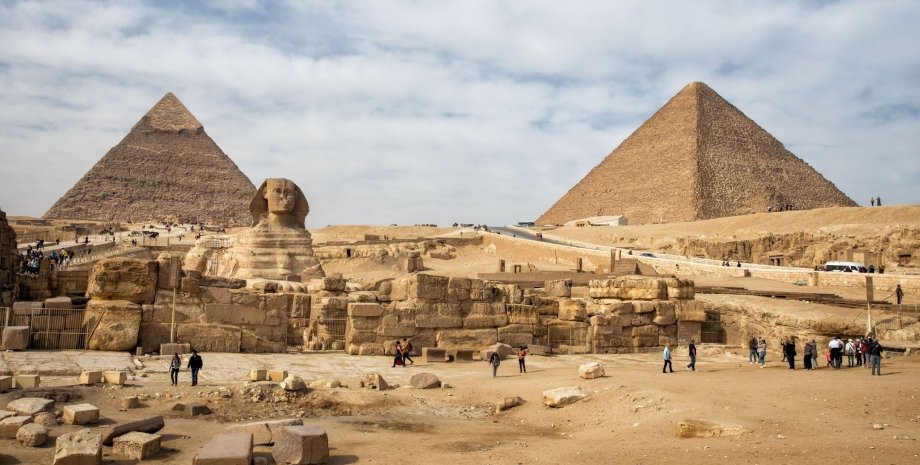 модный показ диор, пирамиды в гизе, египетские пирамиды, ким джонс